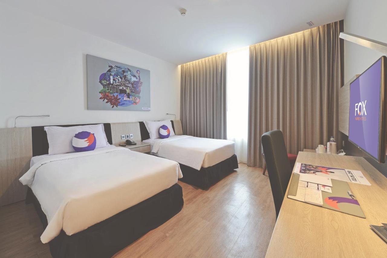 Fox Hotel Pekanbaru Buitenkant foto