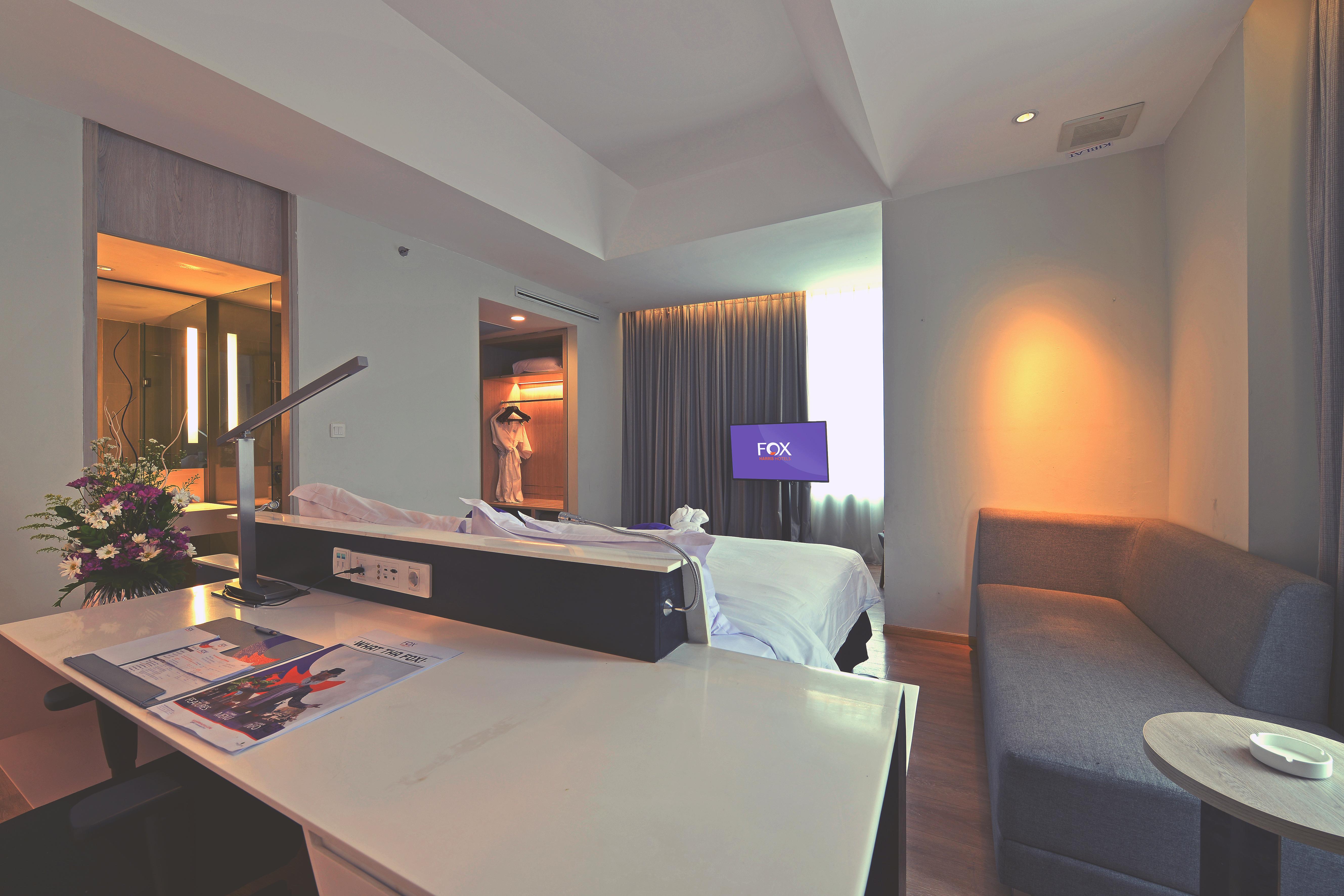 Fox Hotel Pekanbaru Buitenkant foto