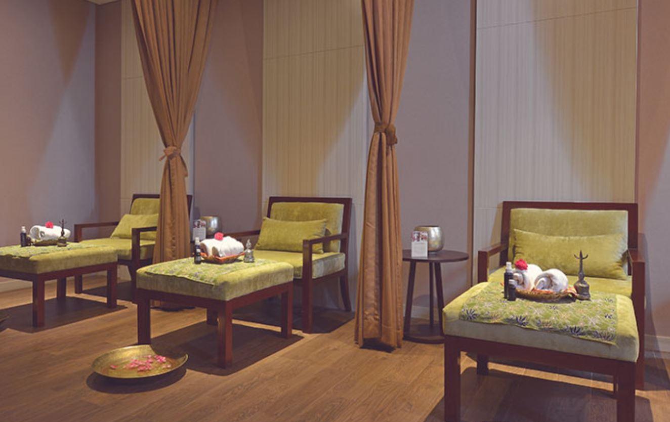 Fox Hotel Pekanbaru Buitenkant foto