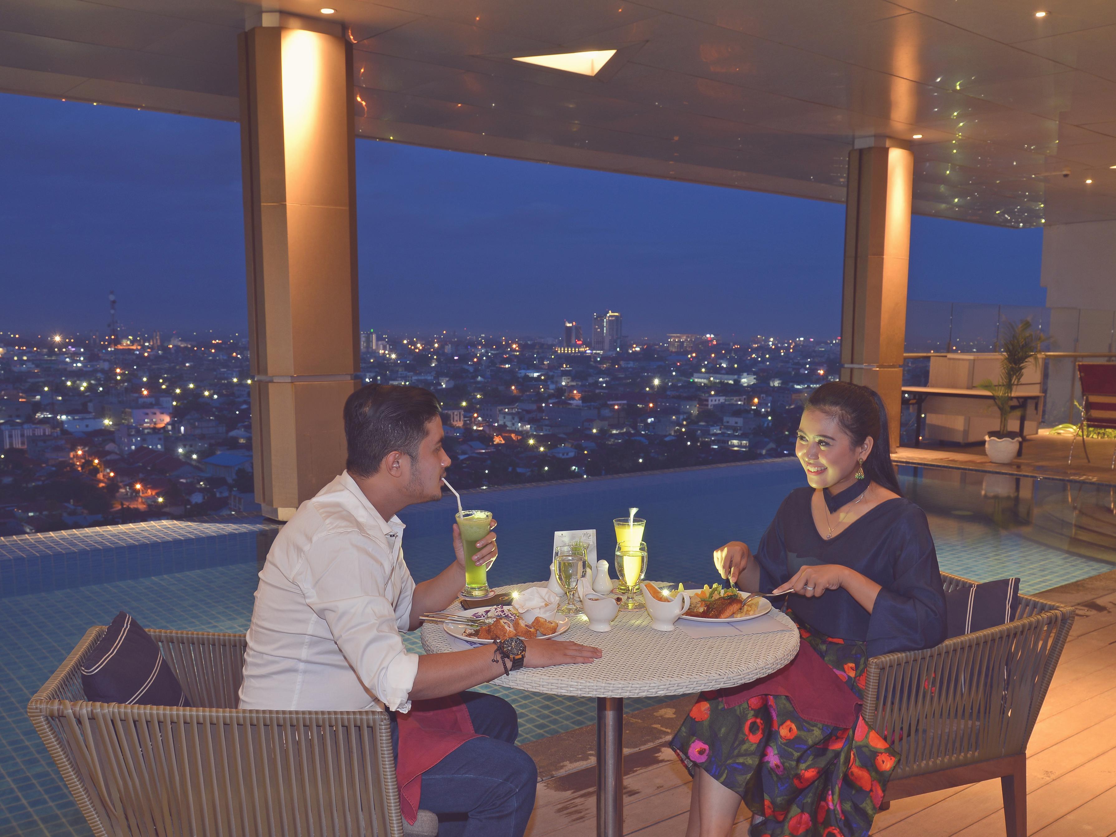 Fox Hotel Pekanbaru Buitenkant foto