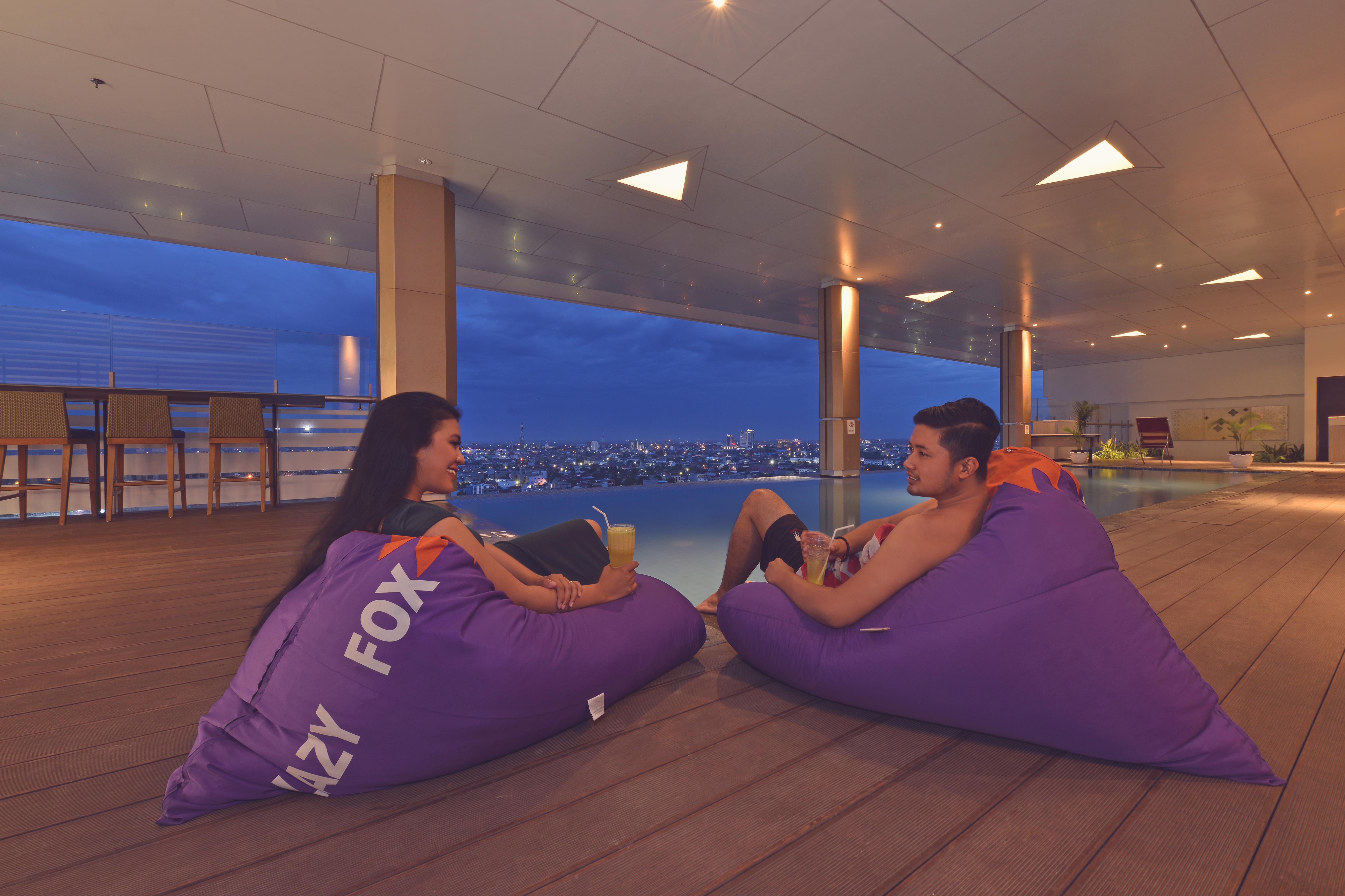 Fox Hotel Pekanbaru Buitenkant foto