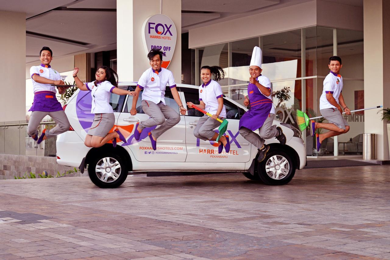 Fox Hotel Pekanbaru Buitenkant foto